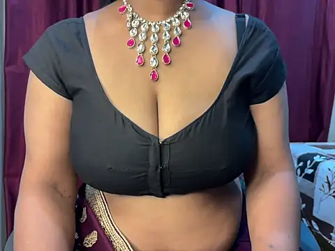Snapshot of Ritika_janu chatting on 04.27.26 Ritika janu online show from 04.27.26