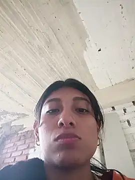 YeseniaRodriguez3 online show from 11.04.25