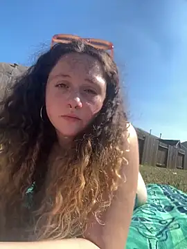 Snapshot of sugasunny04 chatting on 02.16.26 sugasunny04 online show from 02.16.26