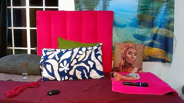 Lisa-001 online show from 03.17.26