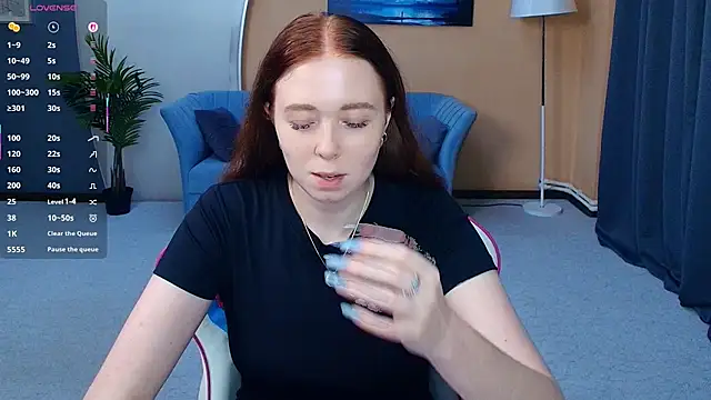 Snapshot of AddieOsler chatting on 05.30.26 AddieOsler online show from 05.30.26