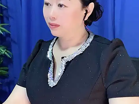 yaoyao22678 online show from 11.13.25