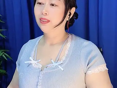 yaoyao22678 online show from 11.25.25