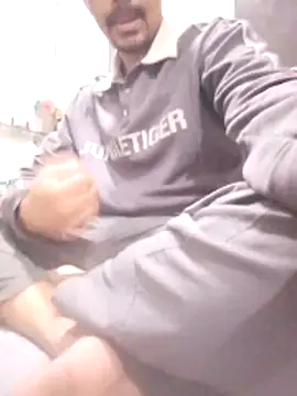 bigblackcock0111 online show from 04.19.26