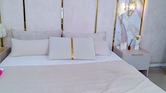 Sandy Edvards online show from 02.27.26