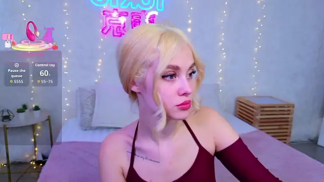 Snapshot of Rose_Masson chatting on 02.01.26 Rose Masson online show from 02.01.26