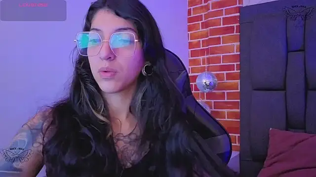 Snapshot of ghostwomaan chatting on 02.20.26 ghostwomaan online show from 02.20.26