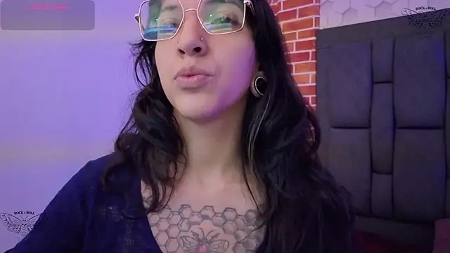 Snapshot of ghostwomaan chatting on 02.27.26 ghostwomaan online show from 02.27.26