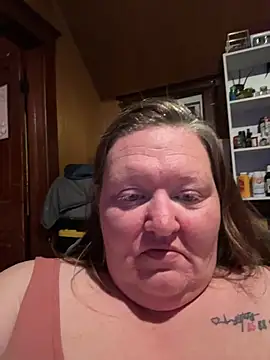 Snapshot of cuteandsassy85 chatting on 10.26.25 cuteandsassy85 online show from 10.26.25