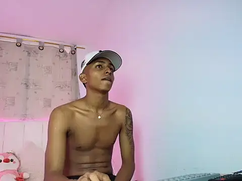 Snapshot of Andrea_leo10 chatting on 11.12.25 Andrea leo10 online show from 11.12.25