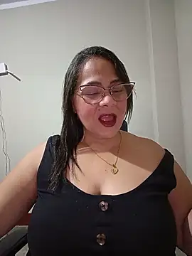 Snapshot of Angie_milf50 chatting on 06.07.26 Angie milf50 online show from 06.07.26