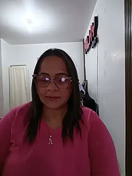 Snapshot of Angie_milf50 chatting on 07.04.26 Angie milf50 online show from 07.04.26