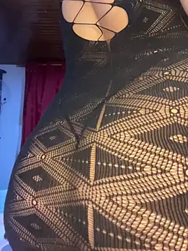 Im Saraaaa online show from 04.24.26