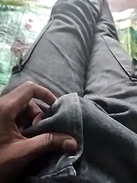 Snapshot of WettedGlimpse chatting on 10.29.25 WettedGlimpse online show from 10.29.25