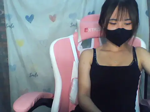 Snapshot of Christy435 chatting on 11.06.25 Christy435 online show from 11.06.25