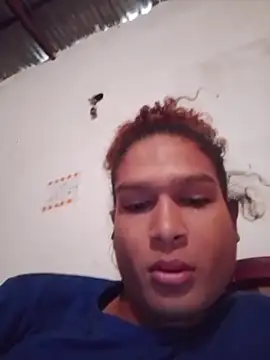 Snapshot of Chicaleja chatting on 10.31.25 Chicaleja online show from 10.31.25