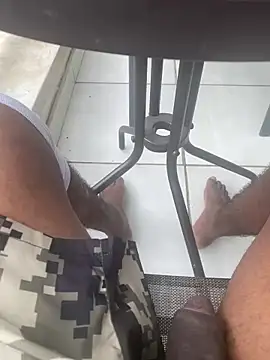 Papiafreakk online show from 11.03.25