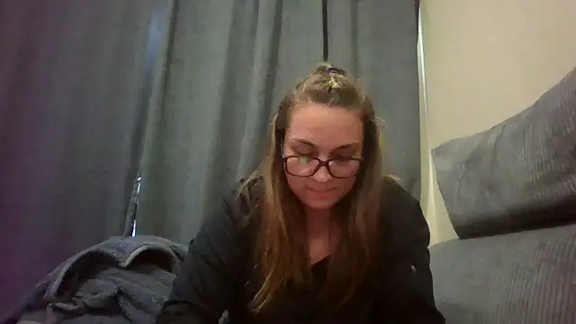 lilMissMarli online show from 02.20.26