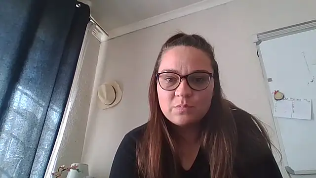Snapshot of lilMissMarli chatting on 07.04.26 lilMissMarli online show from 07.04.26
