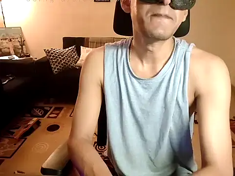 Snapshot of Andy_James181 chatting on 05.15.26 Andy James181 online show from 05.15.26