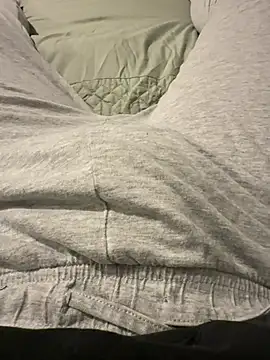 Snapshot of LoosenedAcreage chatting on 02.01.26 LoosenedAcreage online show from 02.01.26