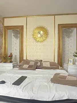 Hannahpradaa  online show from 11.11.25