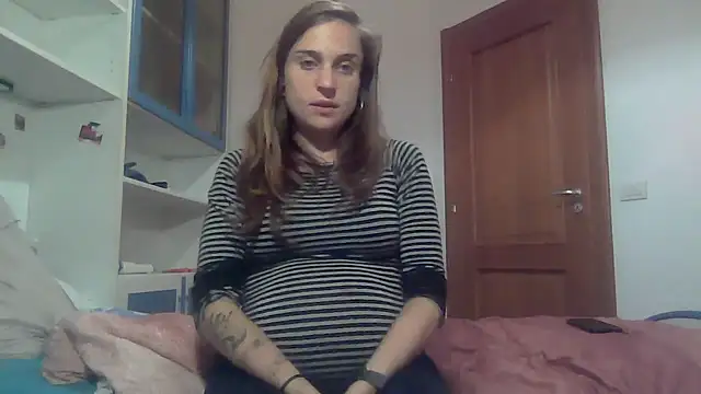 SinnEmily online show from 11.26.25