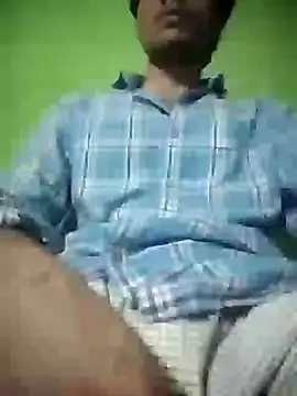 Snapshot of Luckysucks chatting on 10.28.25 Luckysucks online show from 10.28.25