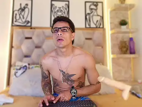 Andrew Haalls online show from 11.18.25