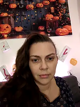 Snapshot of Lea_Squirt_Off chatting on 10.30.25 Lea Squirt Off online show from 10.30.25