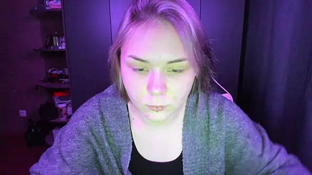 Snapshot of sophia_lix chatting on 11.08.25 sophia lix online show from 11.08.25