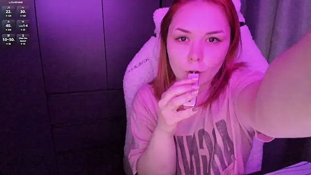 Snapshot of sophia_lix chatting on 06.27.26 sophia lix online show from 06.27.26