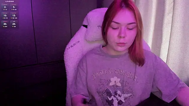 Snapshot of sophia_lix chatting on 07.17.26 sophia lix online show from 07.17.26