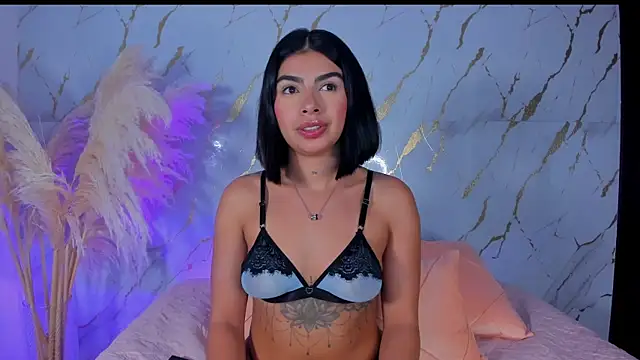 Julig01 online show from 11.21.25