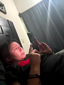 Snapshot of Ama_25 chatting on 10.27.25 Ama 25 online show from 10.27.25