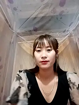 Snapshot of Em_xinh01 chatting on 11.01.25 Em xinh01 online show from 11.01.25