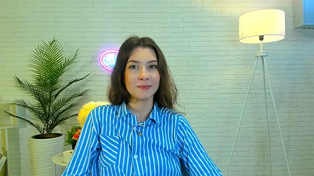 Snapshot of DennyBlixt chatting on 10.29.25 DennyBlixt online show from 10.29.25