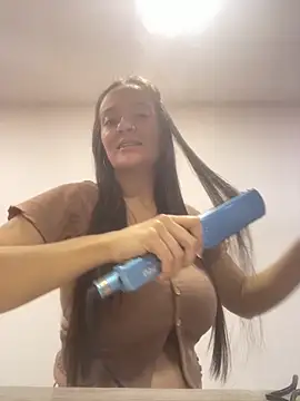 Snapshot of AmberrMoore_ chatting on 02.28.26 AmberrMoore online show from 02.28.26