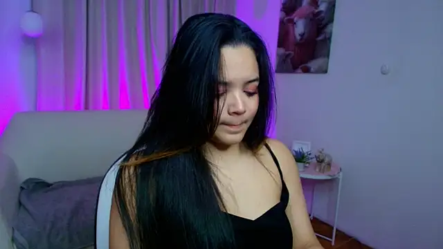 elli snow1 online show from 11.13.25