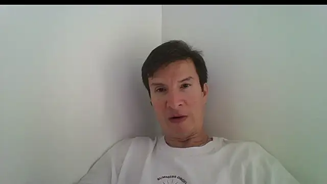 Snapshot of carliesexyman chatting on 11.06.25 carliesexyman online show from 11.06.25