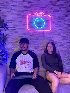 Noa N Luxy online show from 12.03.25