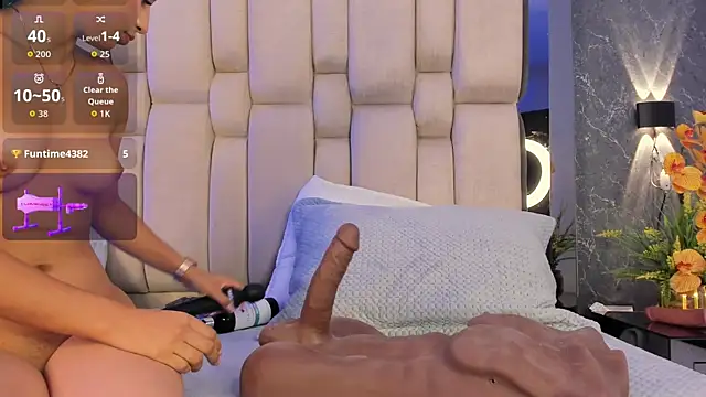  Sofiewild  online show from 04.16.26