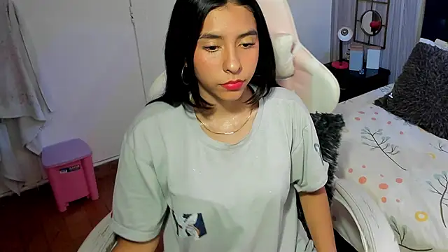 shirley sweet  online show from 10.31.25