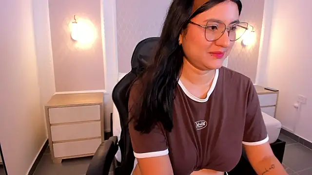 samantha17 x online show from 11.05.25