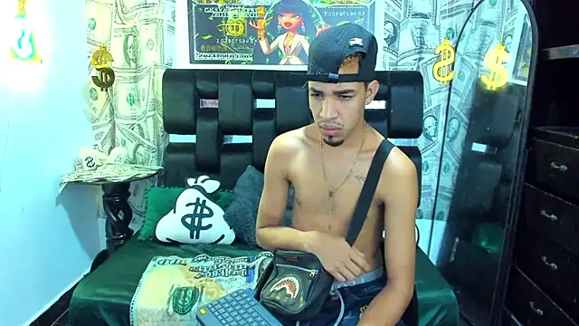 Latin Duo13 online show from 11.25.25