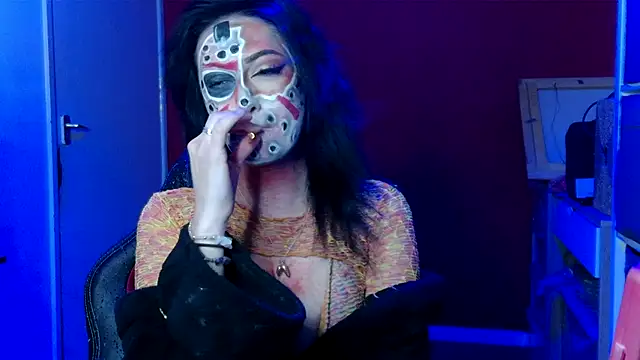 Snapshot of DaniDoodles420 chatting on 10.30.25 DaniDoodles420 online show from 10.30.25