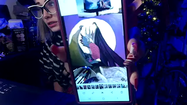 DaniDoodles420 online show from 12.19.25