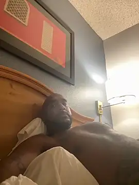 Snapshot of bigblackcock101 chatting on 10.30.25 bigblackcock101 online show from 10.30.25