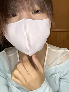 Snapshot of Natumi__ chatting on 11.05.25 Natumi online show from 11.05.25