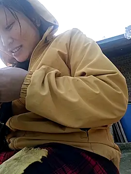 Snapshot of yoyo-mi chatting on 01.18.26 yoyo-mi online show from 01.18.26